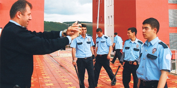 Emniyet'te yeni makam: Müşavirlik