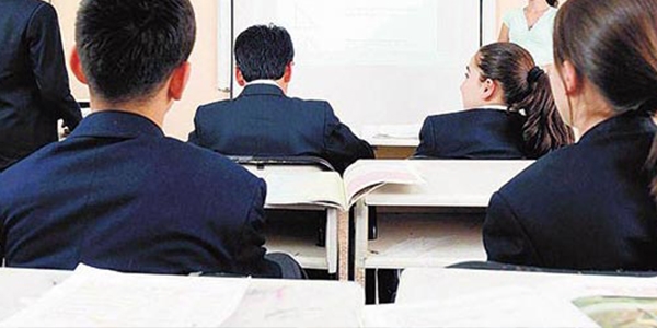 Erkek öğrenciler kızlardan daha çok tacize uğruyor