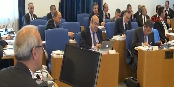 Sistem arızası Bakan Elvan'ı sıkıntıya soktu