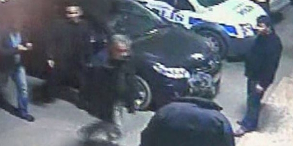 Eski istihbarat m�d�rleri yeniden g�zalt�nda