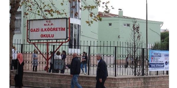 Ücretli öğretmen, öğrenciye tacizden tutuklandı