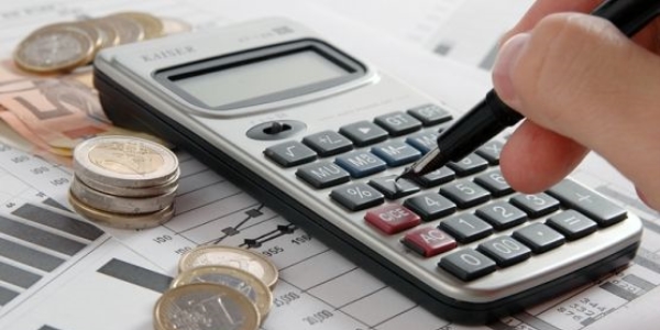 Okul m�d�rlerine harcama uyar�s�