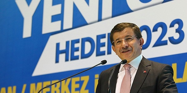 Davutoğlu: MİT'i siyasi tartışmalara çekmeyin