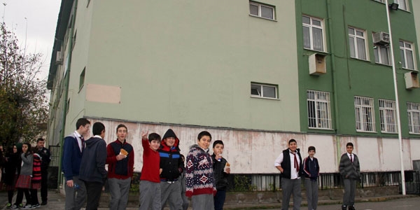 TEOG sınavında gaz kaçağı alarmı