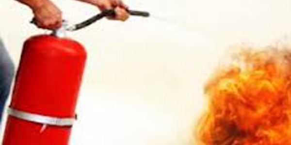 Ortaokul binas�nda yang�n ��kt�