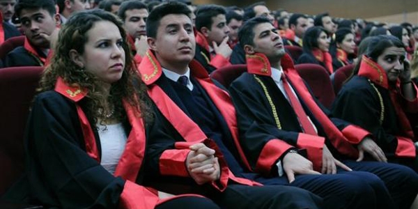 2015 yılında, çok daha fazla hakim alacağız
