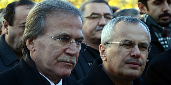 Mehmet Ali Şahin'in eşi hayatını kaybetti