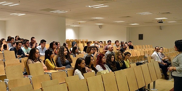 2 bin 582 yabancı akademisyen Türkiye'de eğitim veriyor