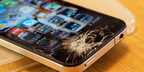 İPhone'u yere düşürenlere müjde!