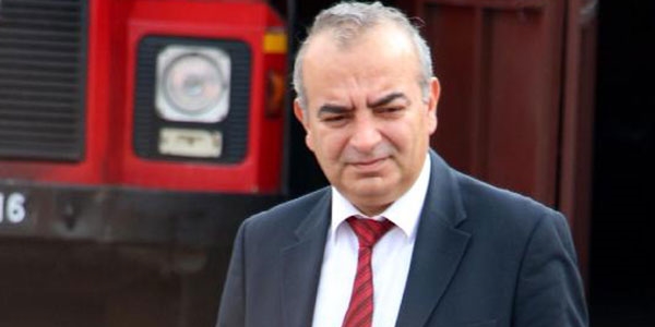 Olmayan müdürlüğe atandı