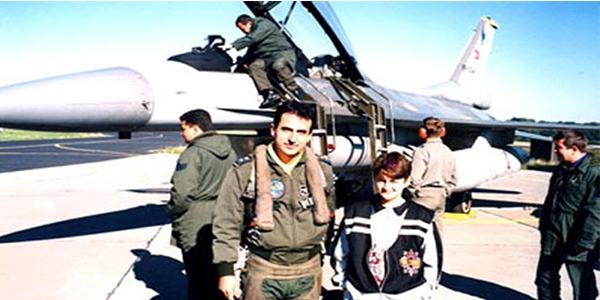 T�rk F-16's�n� Yunanistan d���rm��