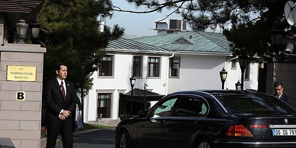 Ba�bakanl�k'ta g�venlik toplant�s� sona erdi