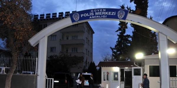 Gözaltına alındı, karakoldan kaçtı