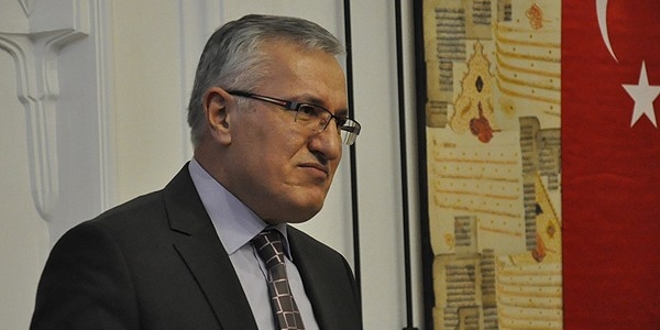 'Çağdaş Türk edebiyatı tarihi yeniden yazılacak'