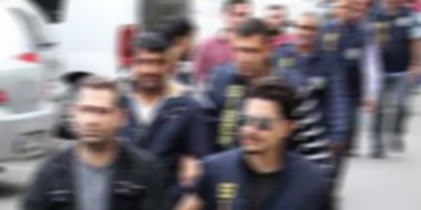 5 polise yasadışı dinleme gözaltısı