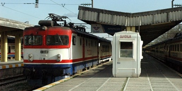 İstanbul-Adapazarı tren seferleri yeniden başlıyor