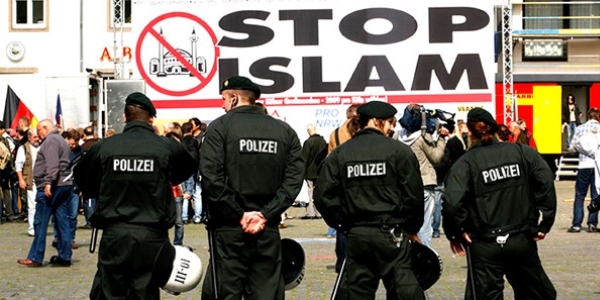 Avrupa'da rkln yeni ismi 'islamofobi'