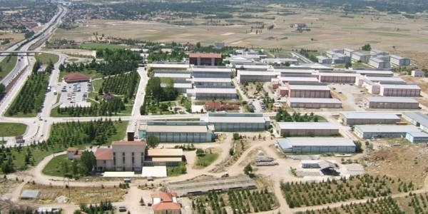 O üniversite için paralelin üssü iddiası
