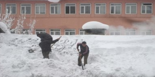 Kütahya'da eğitime kar engeli