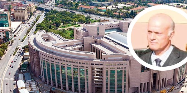 Emekli Albay'ın Eşini araması bile suç sayıldı