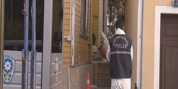 Saldırının ardından polisin incelemeleri sürüyor
