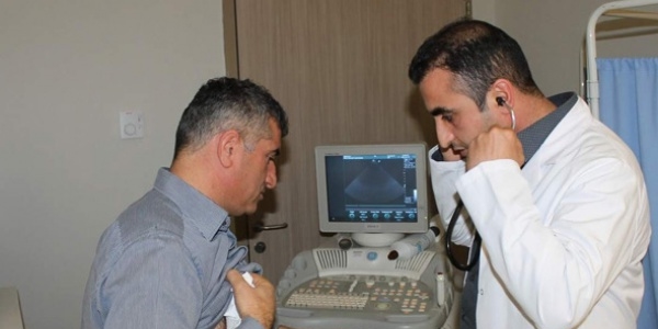 Doğuda sigara, batıda alkol!