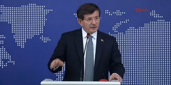 Davutoğlu: Başımızı dik tutmalıyız