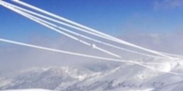 Elektrik iletim hatları buz kesti!