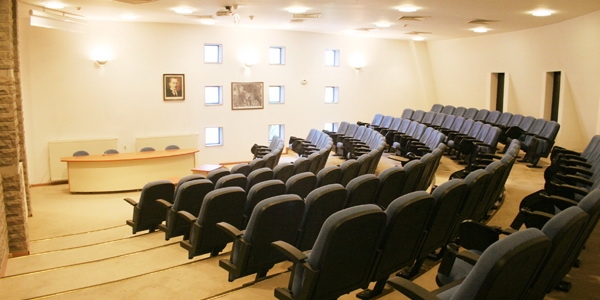 Yeni okul müdürleri eğitime alınacak