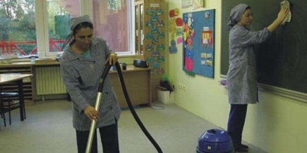 Okullarda temizlik hizmeti al�nmas�na devam edilecek