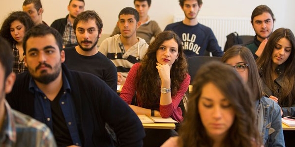 Üniversitelilere de değerler eğitimi verilecek