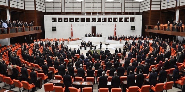 'İç Güvenlik Paketi' İçişleri Komisyonu'nda
