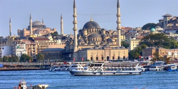 Topbaş, İstanbul'a özel yasayı açıkladı