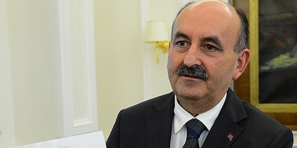 M�ezzino�lu ameliyat olan hem�ireyi evinde ziyaret etti