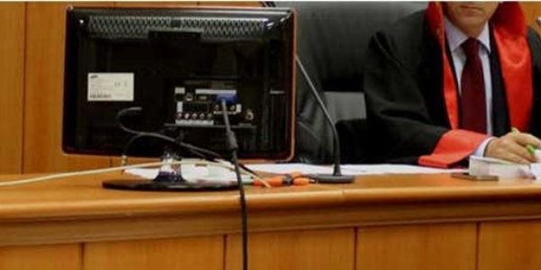 Hakimin yakalansın dediği sanık salonda çıktı