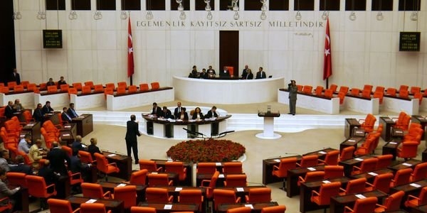 Askeri Hakimler tasarısı Komisyon'nda...