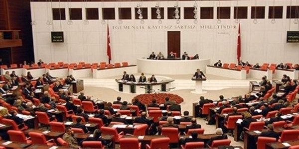 'İç Güvenlik Paketi' Komisyon'da kabul edildi