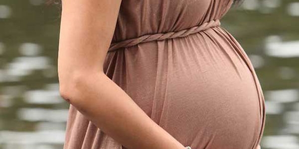 Hamilelikte bel ağrılarını önlemek için bunu yapın