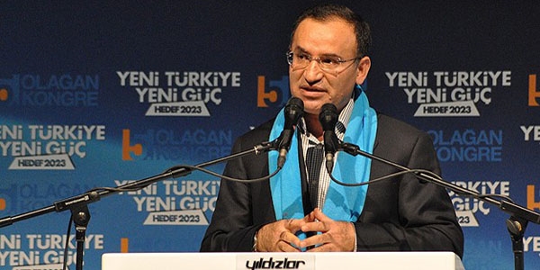Milletin istikameti sahte anketlerle değişmez