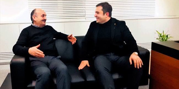 'Annelik kenarda dursun' diyene benim itirazım var