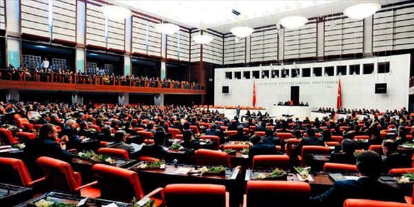 Tüm üst düzey bürokratlar görevden alınıyor