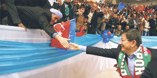 Davutoğlu: Kürtçe Gramer kitabı aldım, çalışıyorum