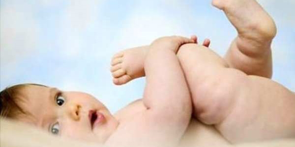 Obez bebekler geç yürüyor