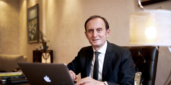 Cep telefonu ve bilgisayar bağımlılığı ders notlarını düşürüyor