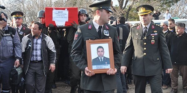 �ehit astsubay son yolculu�una u�urland�