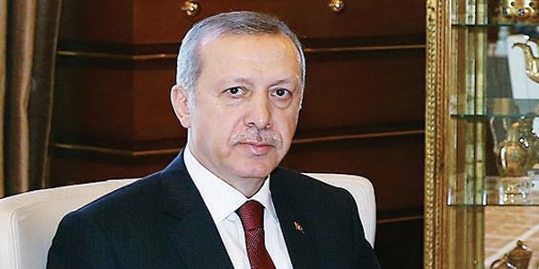 Erdoan'dan 13 bakanln 2'sine atama