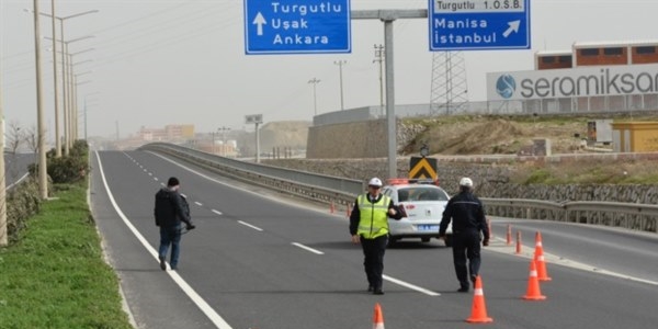İzmir- Ankara karayolunda ulaşıma fırtına engeli