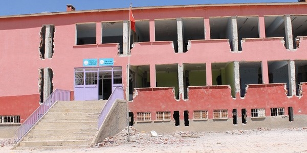 Güçlendirilen 37 okul hizmete açılıyor