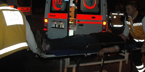 İşci servisi devrildi: 12 yaralı