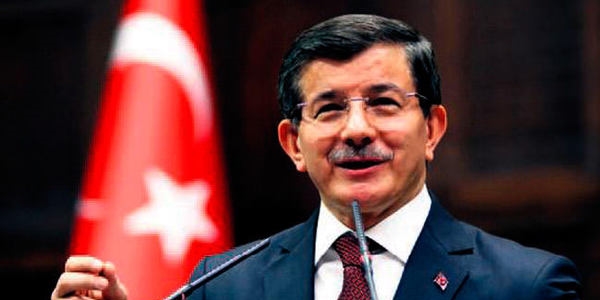 Davutoğlu: Başkanlık sistemi için 'otoriter' demek cehalet